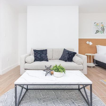 Large Stylish Studio Apartment In El Portal #3 Μαϊάμι Εξωτερικό φωτογραφία