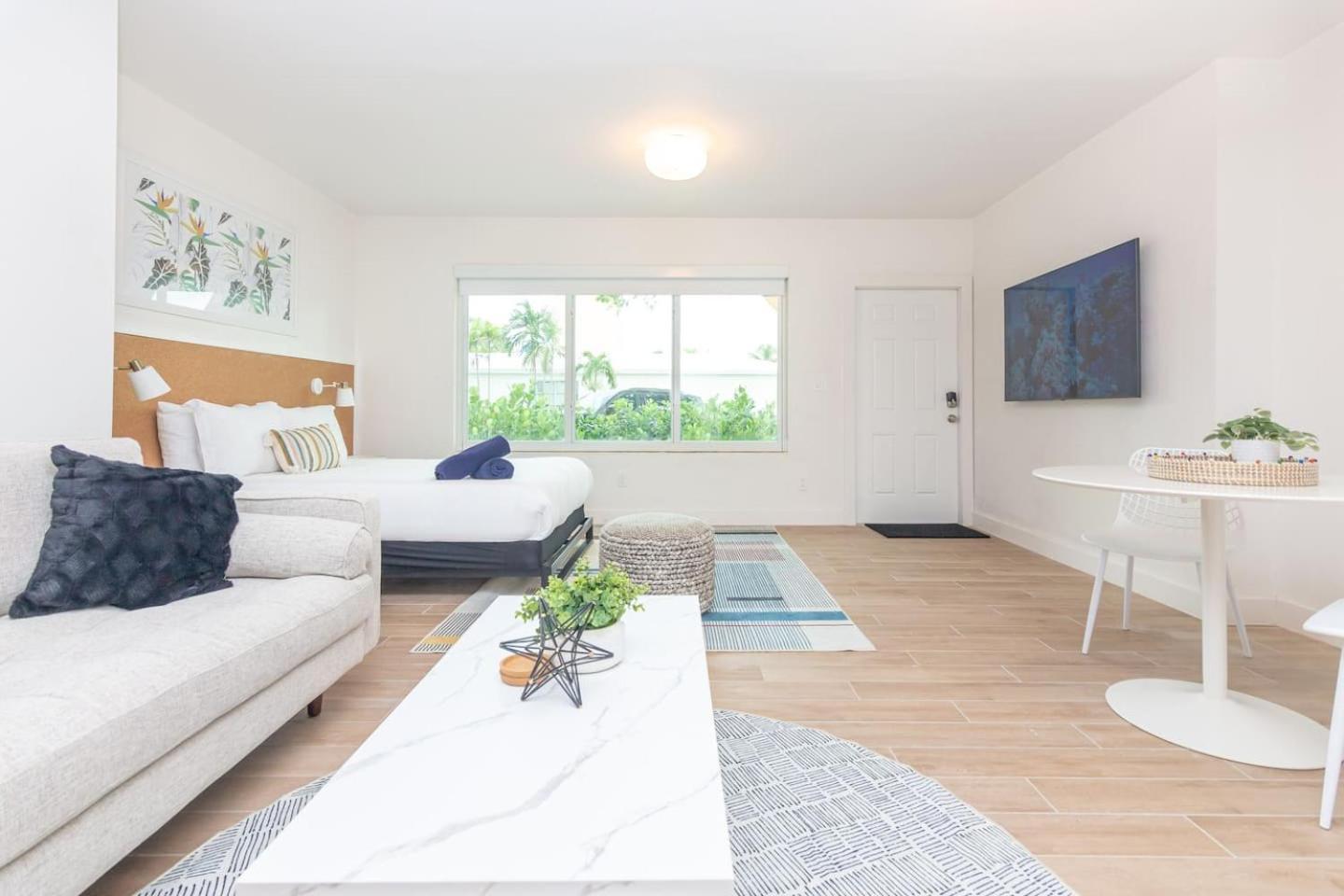 Large Stylish Studio Apartment In El Portal #3 Μαϊάμι Εξωτερικό φωτογραφία